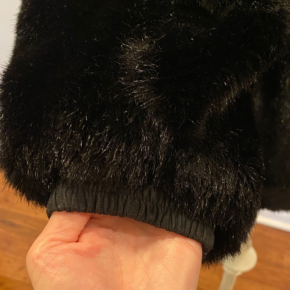 Elegant Faux Fur Black Teddy Jacket for Women - Picture 10 of 13